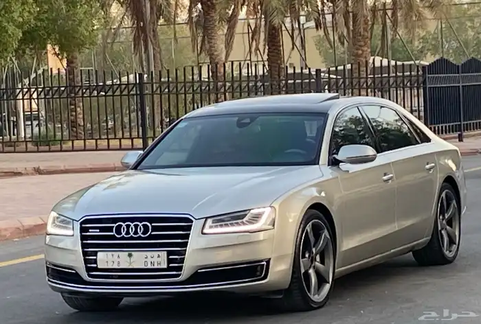 للبيع اودي A8 -2016 (نظيف جدا) 1