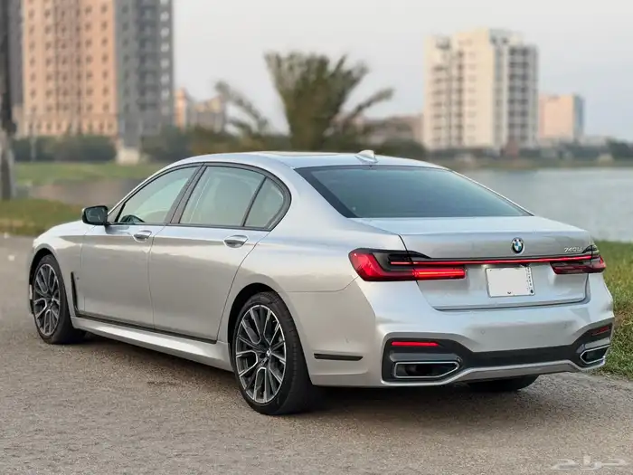 بي ام دبليو 730Li 2020 فل كامل بودي وكاله 9
