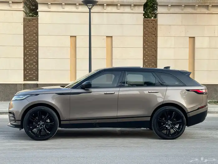 لاند روفر فيلار R DYNAMIC موديل 2019 تحت الضمان 7