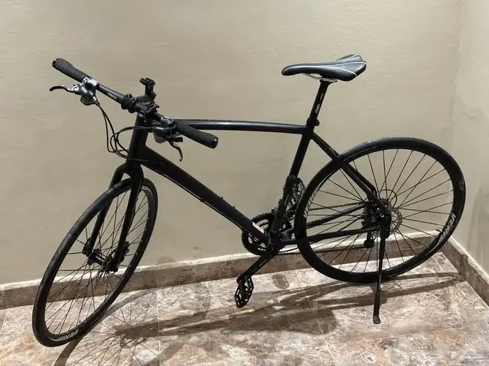 دراجة سيكل فوجي هايبيرد كفرات رود 10 سرعات Bike for sale 2