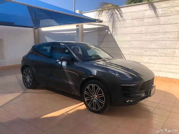 ماكان 2018 GTS نظيف بحالة الوكالة 0