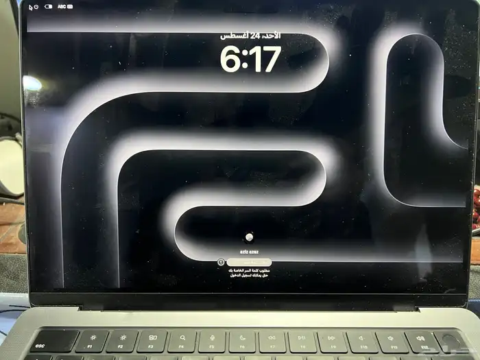 ماك بوك برو m3 للبيع 1