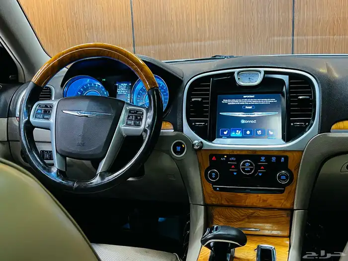 كرايزلر 2014 C300 V6 فل الفل (( بحاله ممتازه )) 7