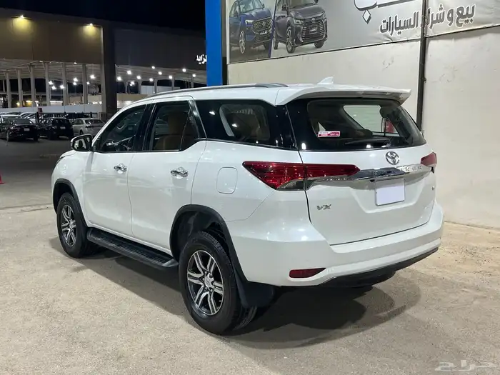 فورشنر 2021 ستة سلندر بنزين VX1 6