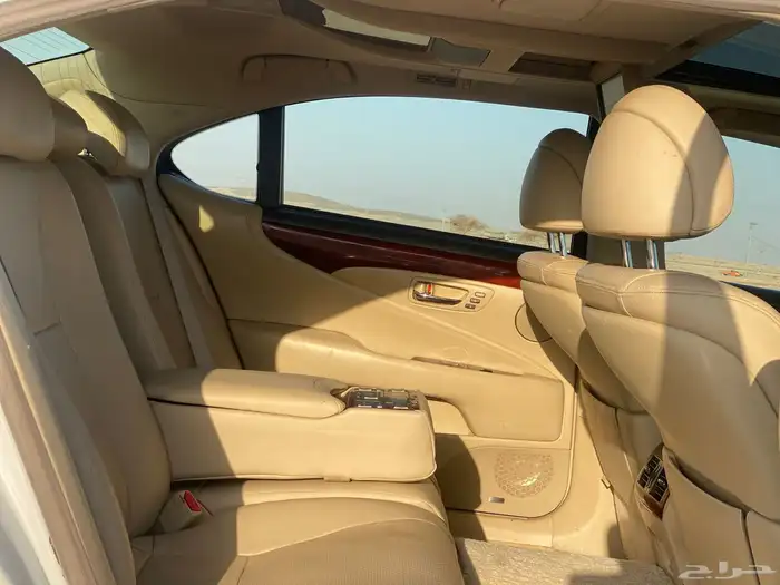 لكزس LS-460 12
