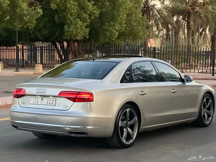 للبيع اودي A8 -2016 (نظيف جدا) 27