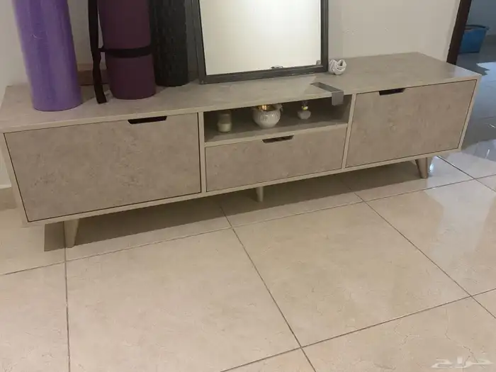 طاولة تلفزيون 0