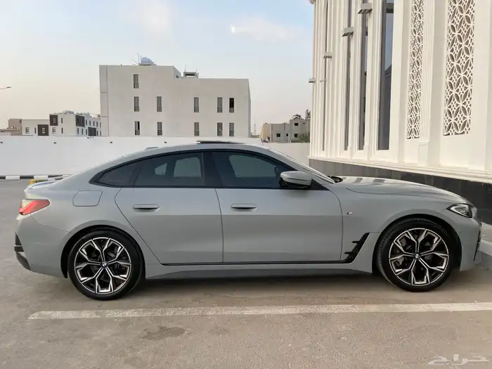 للبيع BMW - 2024 - 430i نظيفة جدا 22