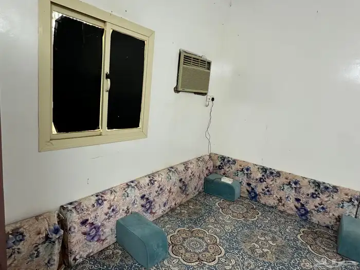 استراحة مكتملة الخدمات الموقع بداية عشيره خلف محطة تنومه 2ك 4