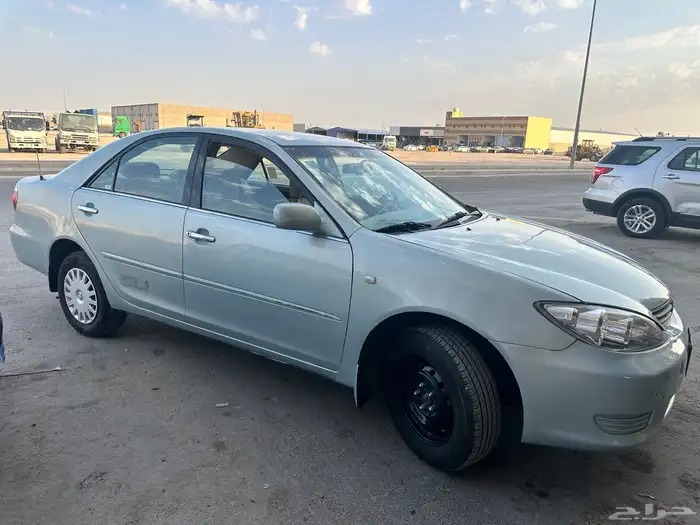 للبيع كامري 2005 5