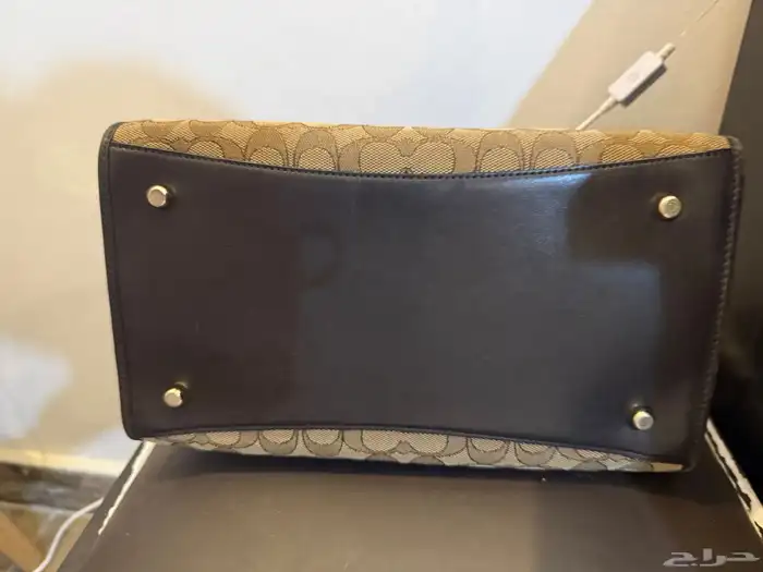 شنطة كوتش بسعر مغري 0