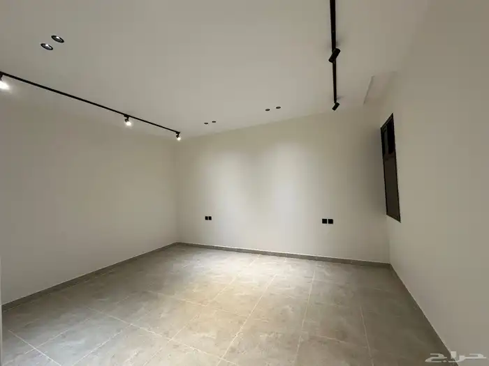 للبيع شقق علويه بسعر مميز 500 الف خميس مشيط 11