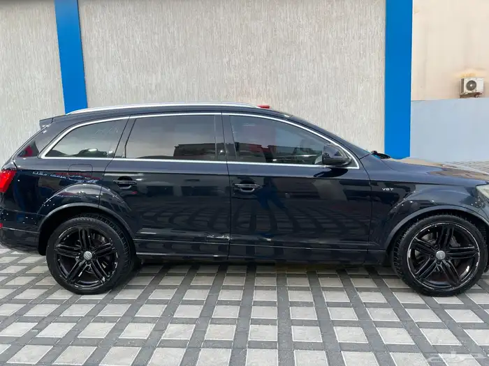 اودي Q7 6