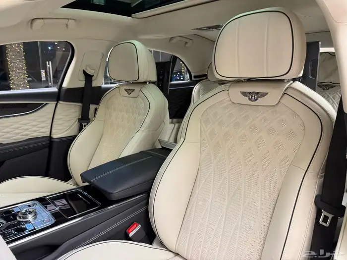 Bentley flying spur 2022 8
