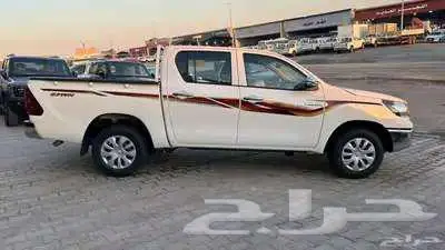 هايلوكس غمارتين 2025 بنزين ( بدون دبل ) قير أتوماتيك بريمي 3