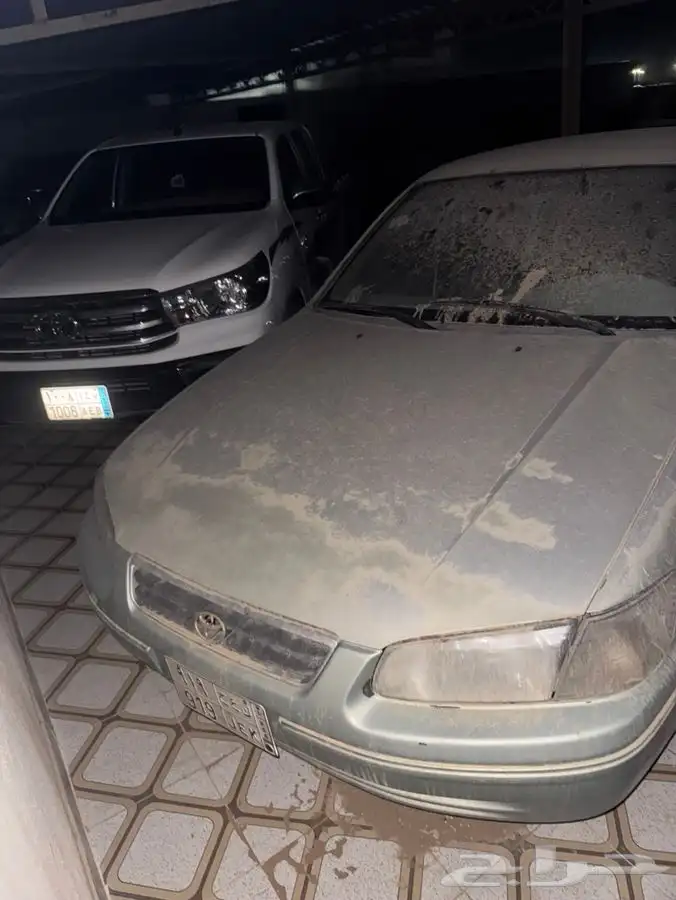 كامري 2002لون تفاحي نضيفه جدا  وتحمل لوحه مميزه 1