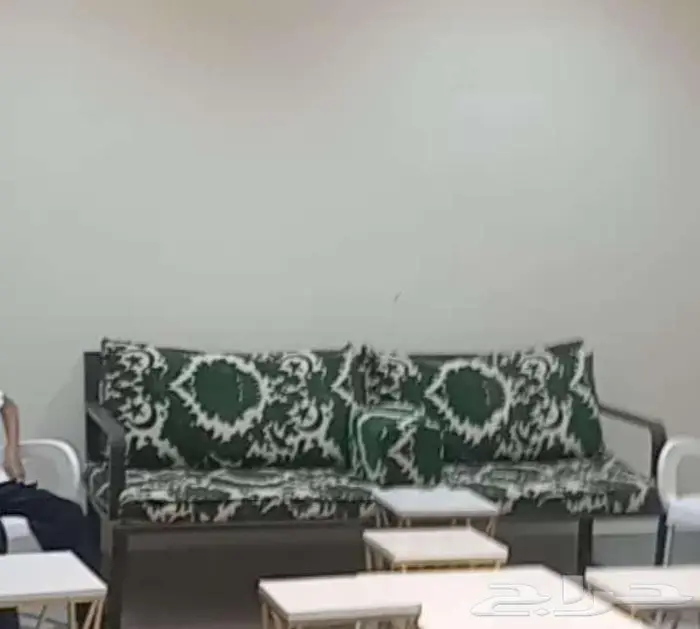 عدد 2 كراسي حديد جلسات خارجية مع طاولة 2