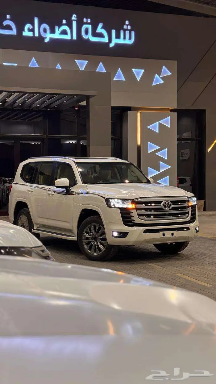 لاندكروزر GXR L4 2025 بريمي الابواب شفط سعر حرق 1