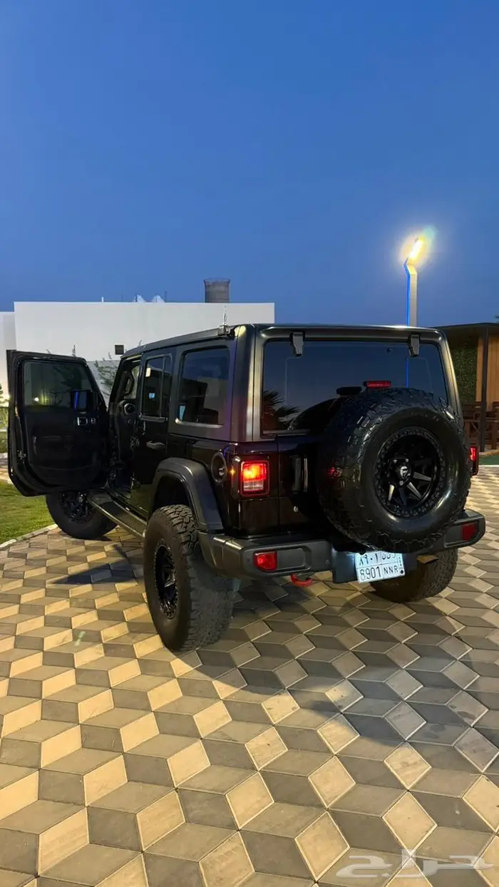 جيب رانجلر سبورت 8