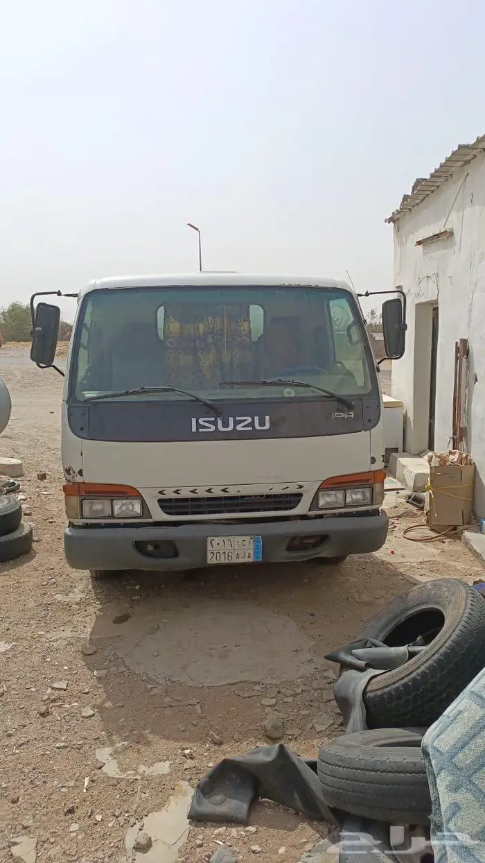 للبيع وايت اسيزو 2002 5 طن 1