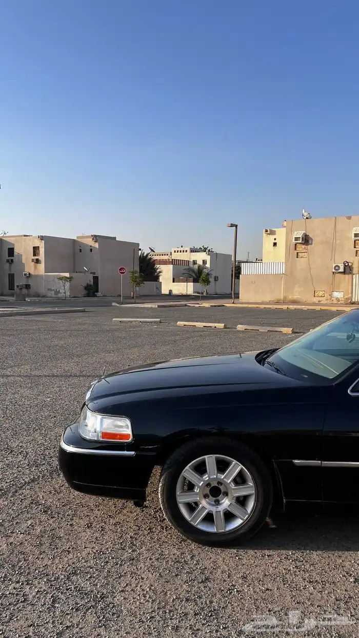 لينكون تاون كار 9