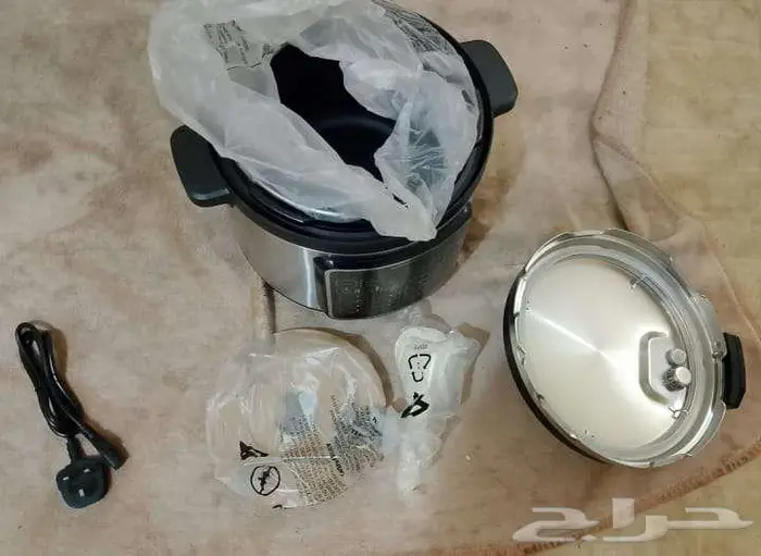 ادوات مائدة وادوات مطبخ سكاكين وملاعق وشوك وقدر ظغط 51