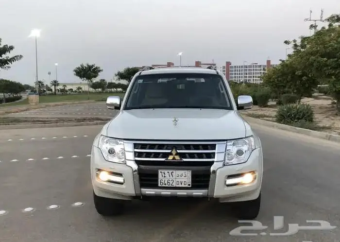 ميتسوبيشي باجيرو 2022 فل سعودي ممشي قليل مخزن 25 ألف 50