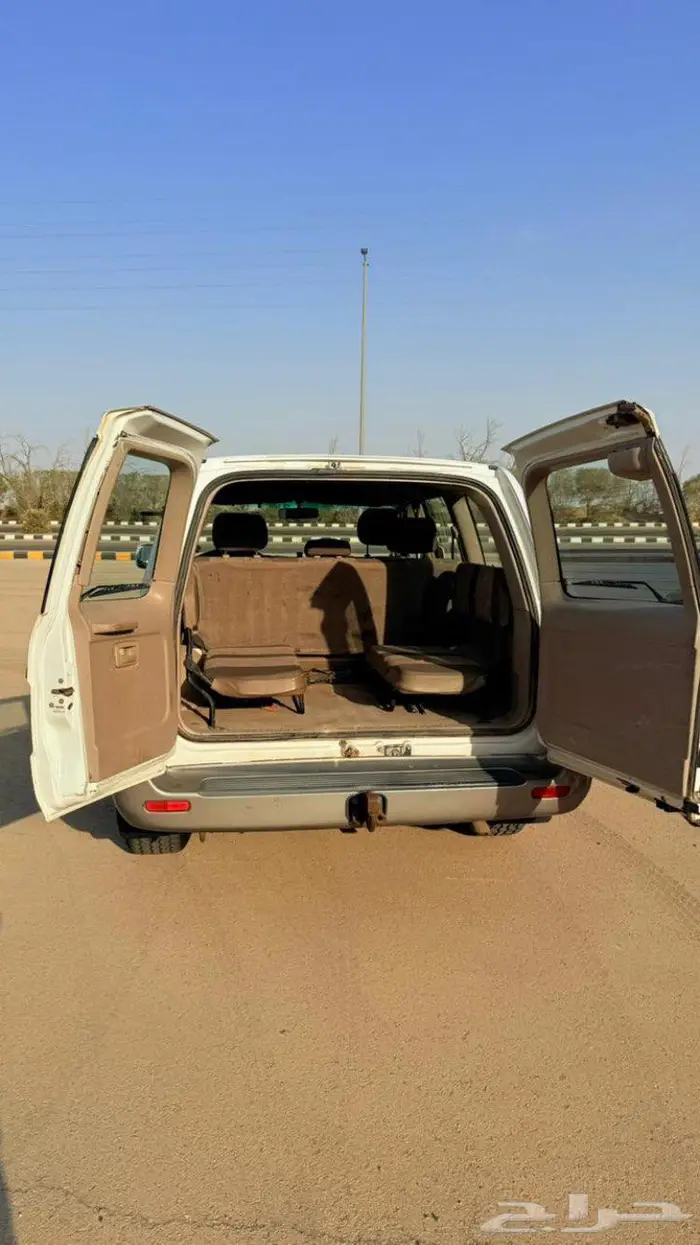 لاندكروزر GXR قير عايدي 11
