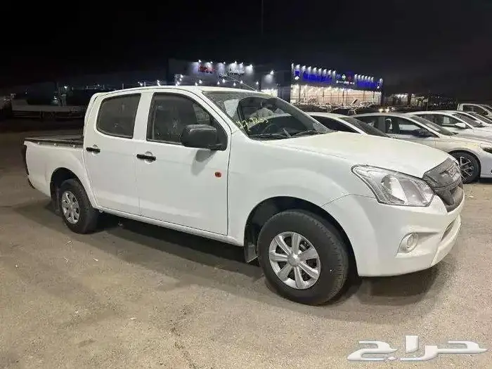 جميع سيارات ايسوزو موزع متعمد 2025 كاش واقساط 10