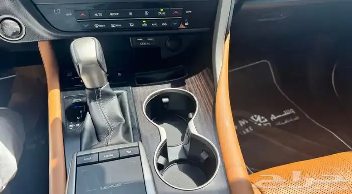 لكزس RX350 2022 24