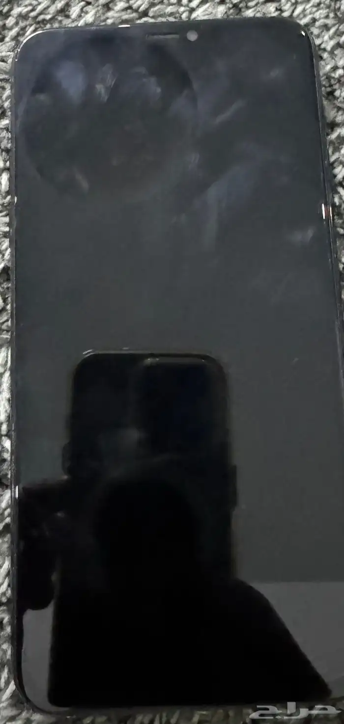 ايفون 11 برو ماكس مساحته256 بطاريتة69 طوله 158 سومة وصل750 1