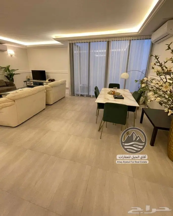 للإيجار   شقة فاخرة مؤثثة بالكامل 4
