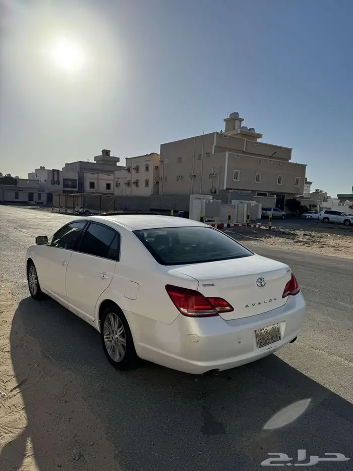 تويوتا افالون 3
