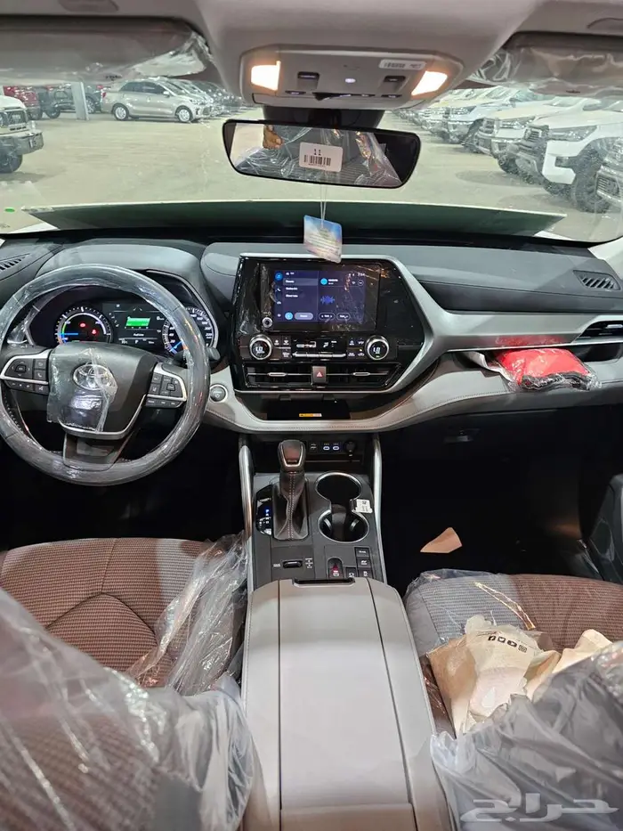 تويوتا هايلاندر GLE نص فل موديل 2025 7