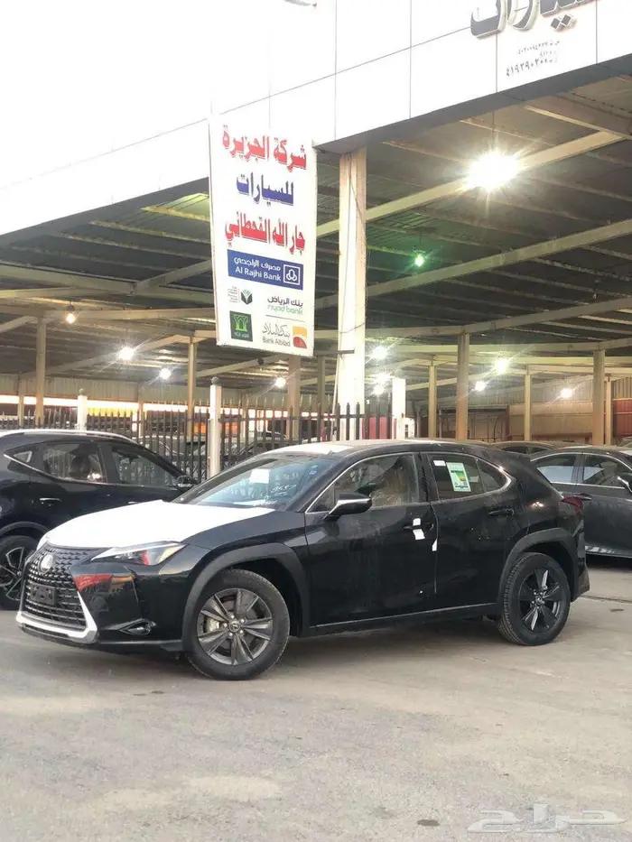 لكزس UX 300 AH 2024 هايبرد سعودي ضمان 8 سنوات او 200 الف 0