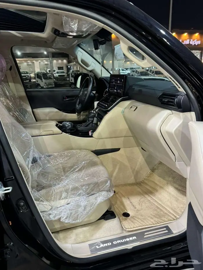للبيع جيب لاندكروزر GXR-L3 سعودي 2023 ( عداد قليل ) 45