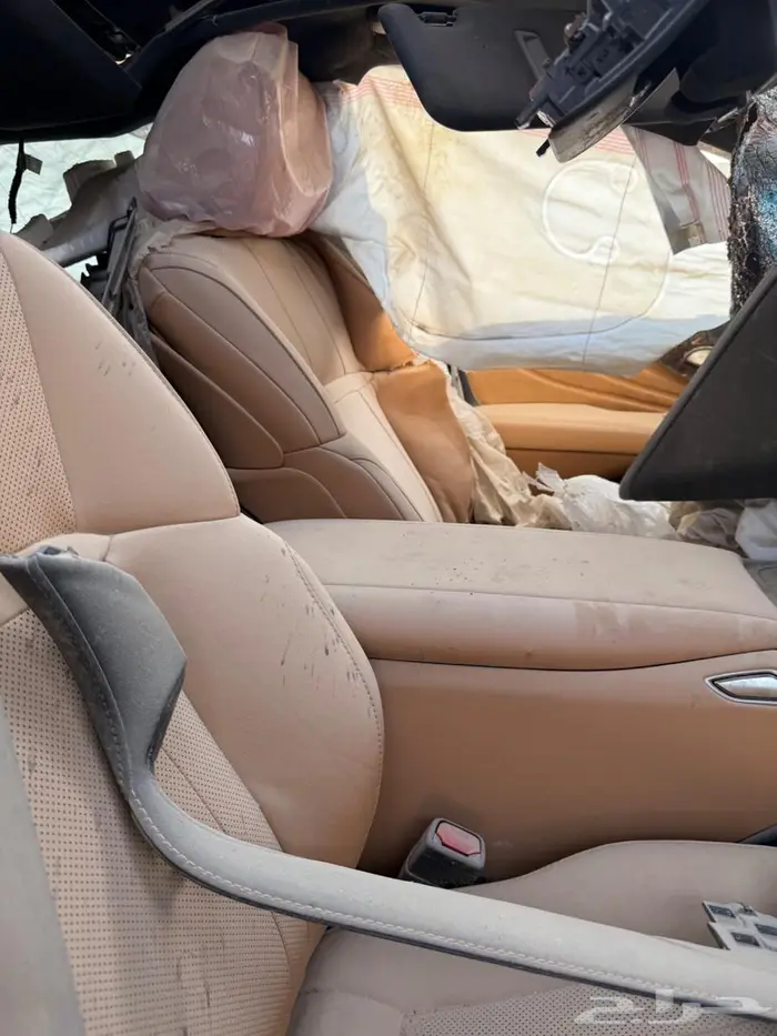 لكزس LS 600 2023 1