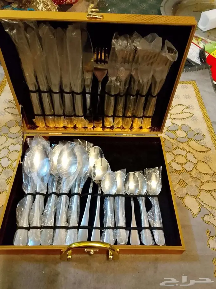 ادوات مائدة وادوات مطبخ سكاكين وملاعق وشوك وقدر ظغط 10
