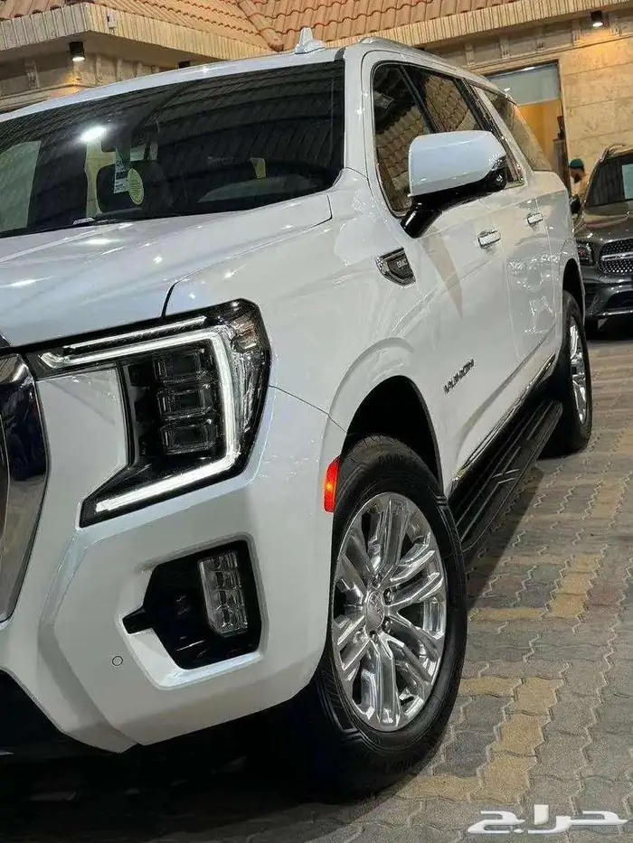 للبيع جمس يوكن SLT 2023 فل كامل دبل فئه SLT ع الضمان 3