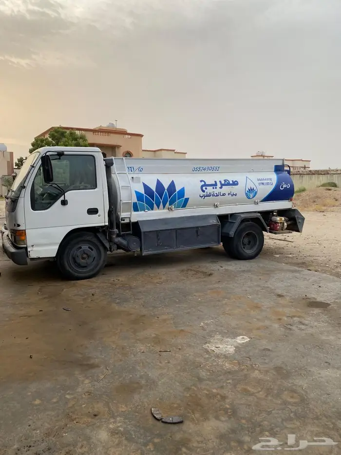 للبيع وايت اسيزو 2002 5 طن 0