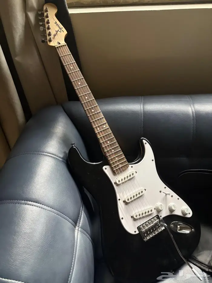 جيتار كهربائي electric guitar 1