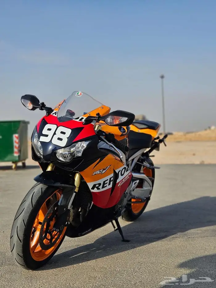 هوندا cbr 1000rr 2009 Repsol Edition 50th Anniversary 5
