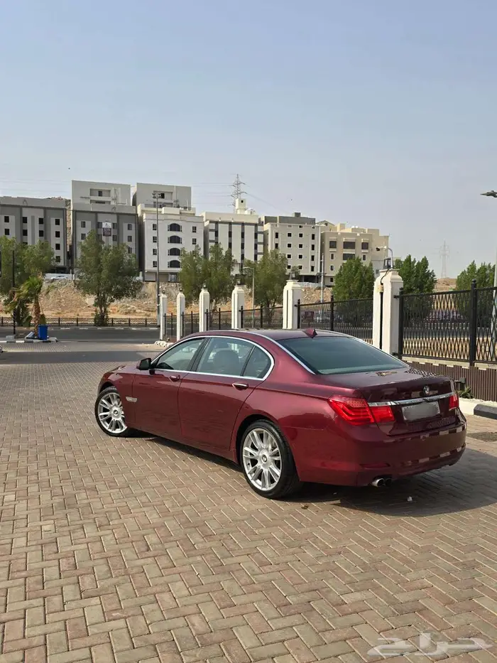 بي ام دبليو 730 2010 2