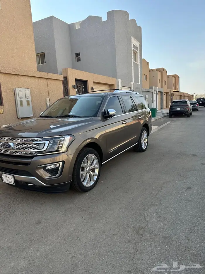 للبيع اكسبدشن بلاتينيوم 2019 0