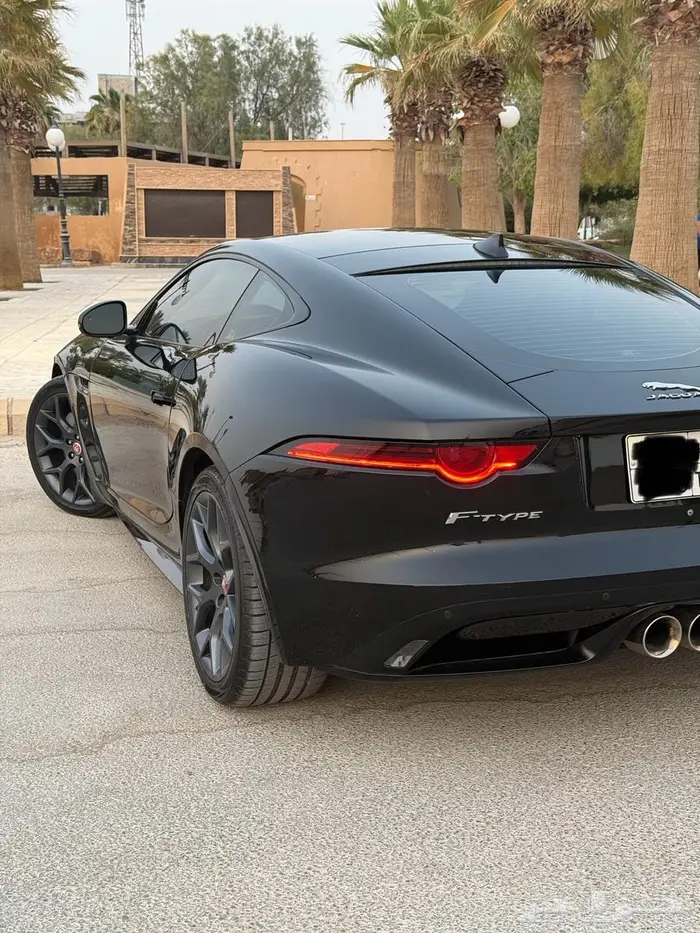 جاكوار اف تايب F-Type R Dynamic 4
