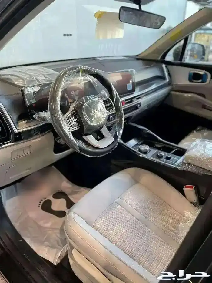 كيا سورنتو ستاندر موديل 2025 كاش واقساط 5