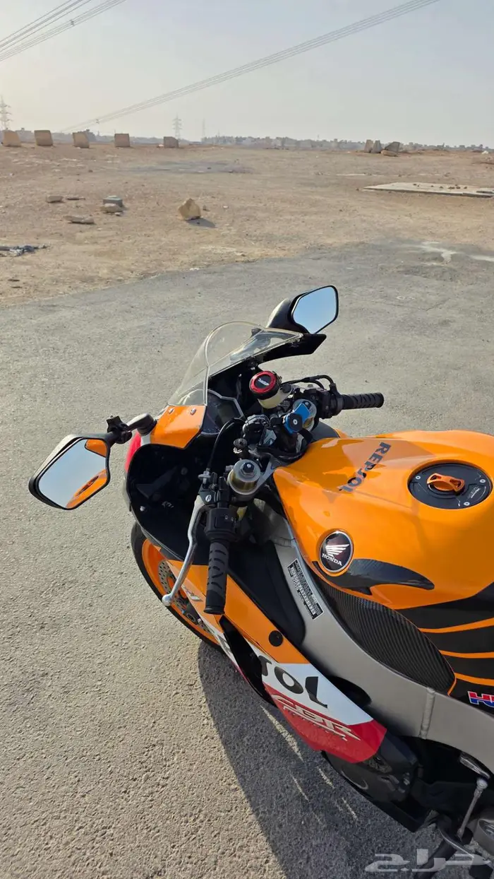 هوندا cbr 1000rr 2009 Repsol Edition 50th Anniversary 8