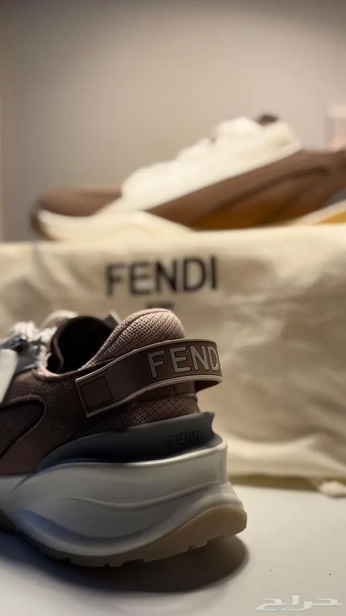حذاء فندي fendi وحذاء زينيا zegna 1