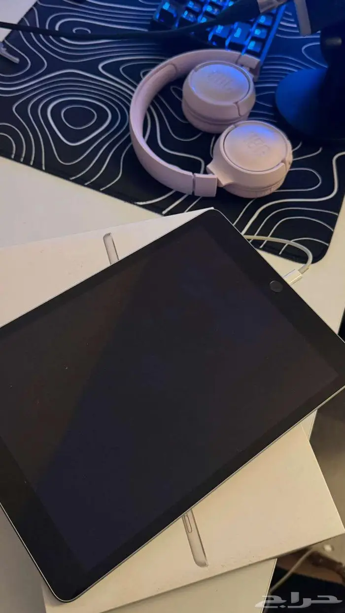 للبيع  iPad الجيل التاسع - 64 جيجابايت - نظيف جدا 1