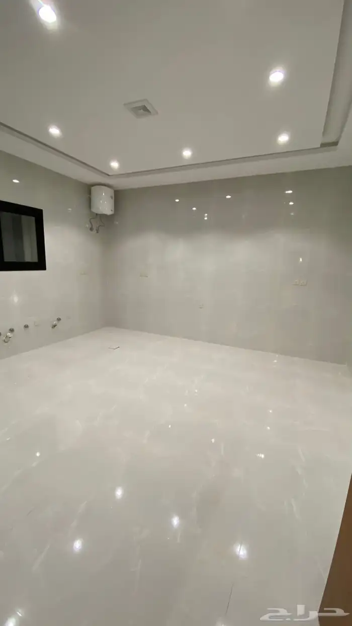 فيلا روف ارضي للبيع حي الشفاء 11